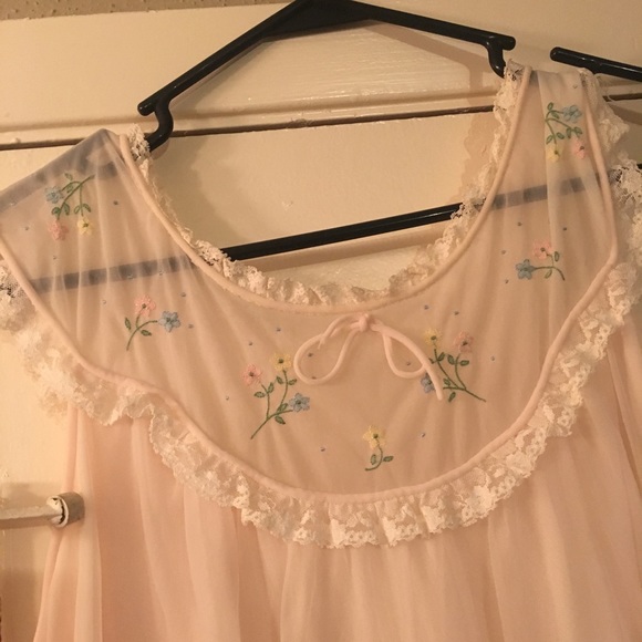Vintage Miss Siren chiffon nightgown - Picture 2 of 5